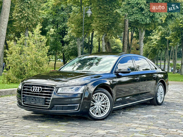 Черный Ауди А8, объемом двигателя 2.97 л и пробегом 158 тыс. км за 29999 $, фото 1 на Automoto.ua