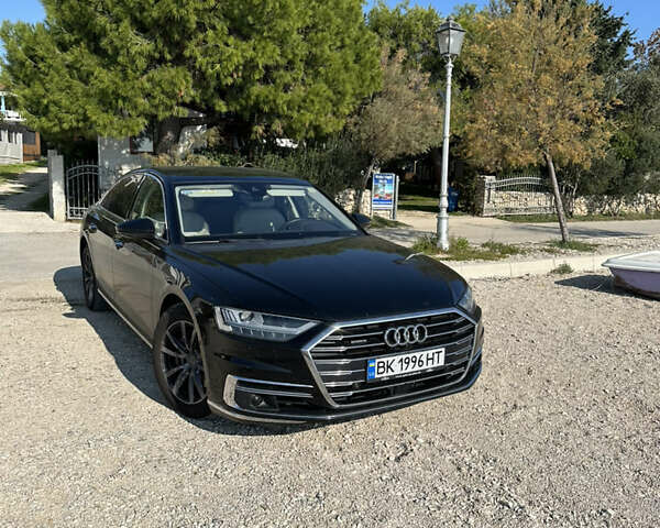Черный Ауди А8, объемом двигателя 2.97 л и пробегом 150 тыс. км за 55000 $, фото 1 на Automoto.ua