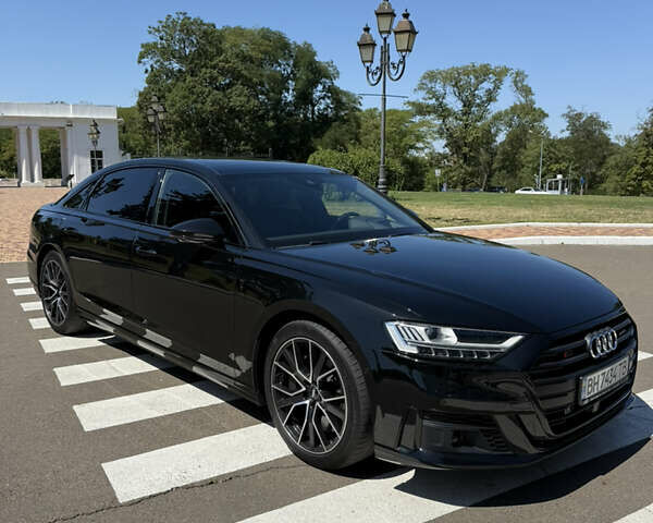 Черный Ауди А8, объемом двигателя 3.99 л и пробегом 55 тыс. км за 61500 $, фото 1 на Automoto.ua