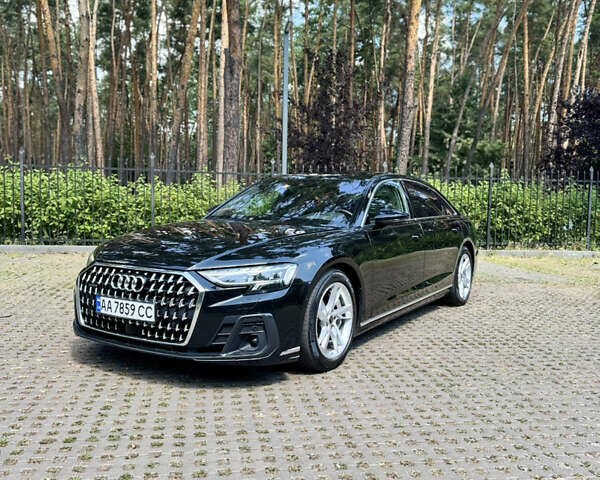 Черный Ауди А8, объемом двигателя 3 л и пробегом 134 тыс. км за 77900 $, фото 1 на Automoto.ua