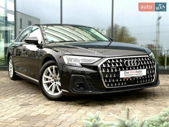 Черный Ауди А8, объемом двигателя 3 л и пробегом 13 тыс. км за 86500 $, фото 1 на Automoto.ua