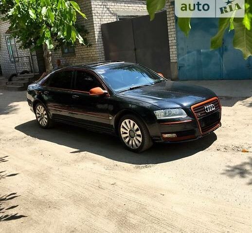 Чорний Ауді A8, об'ємом двигуна 6 л та пробігом 215 тис. км за 13999 $, фото 1 на Automoto.ua