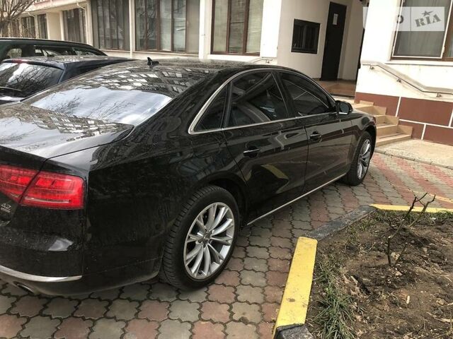 Чорний Ауді A8, об'ємом двигуна 0 л та пробігом 169 тис. км за 29900 $, фото 1 на Automoto.ua