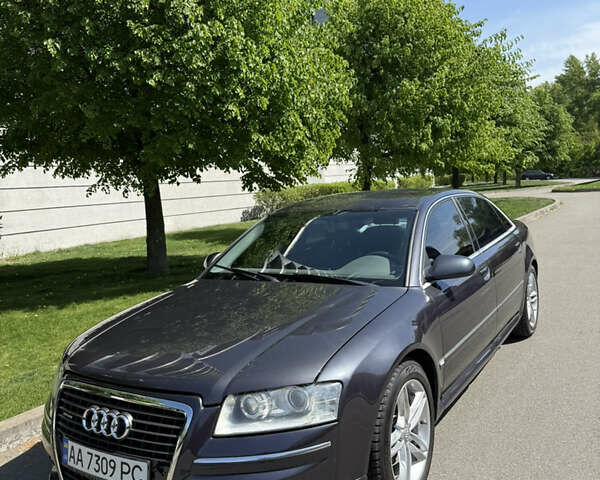 Фиолетовый Ауди А8, объемом двигателя 3 л и пробегом 314 тыс. км за 5500 $, фото 1 на Automoto.ua