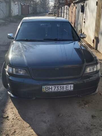 Ауди А8, объемом двигателя 4.2 л и пробегом 430 тыс. км за 5555 $, фото 1 на Automoto.ua