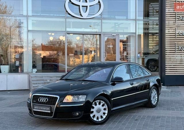 Ауди А8, объемом двигателя 3.1 л и пробегом 301 тыс. км за 5700 $, фото 1 на Automoto.ua