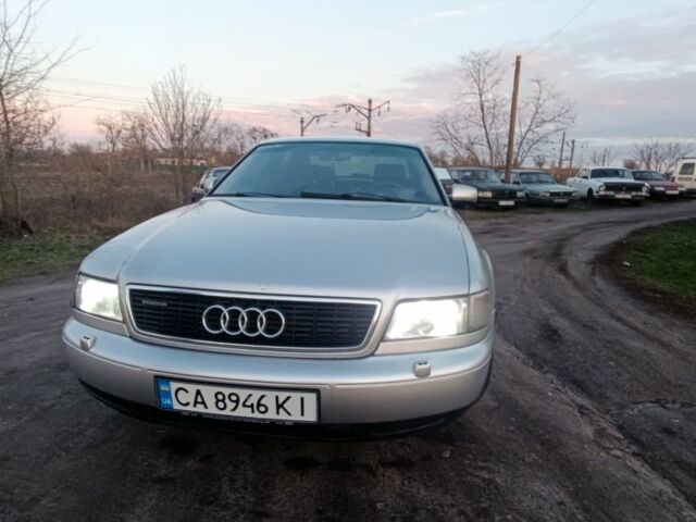 Серый Ауди А8, объемом двигателя 4.2 л и пробегом 222 тыс. км за 3600 $, фото 1 на Automoto.ua