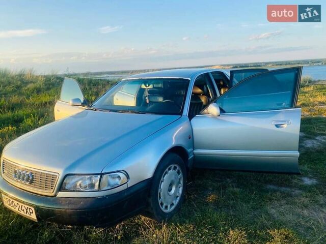Серый Ауди А8, объемом двигателя 3.7 л и пробегом 300 тыс. км за 3170 $, фото 1 на Automoto.ua