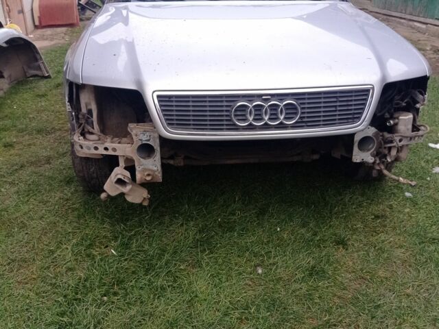 Сірий Ауді A8, об'ємом двигуна 0 л та пробігом 358 тис. км за 1000 $, фото 1 на Automoto.ua