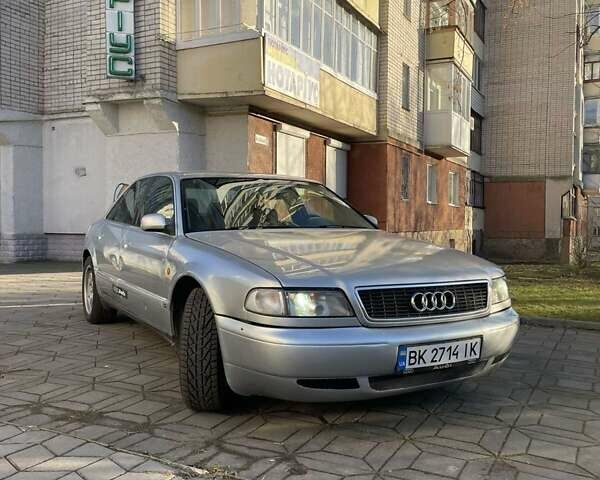 Сірий Ауді A8, об'ємом двигуна 2.5 л та пробігом 386 тис. км за 4800 $, фото 1 на Automoto.ua