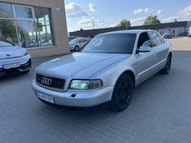 Сірий Ауді A8, об'ємом двигуна 2.5 л та пробігом 325 тис. км за 3200 $, фото 1 на Automoto.ua