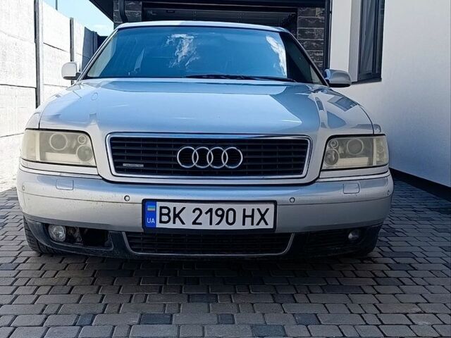 Сірий Ауді A8, об'ємом двигуна 2.5 л та пробігом 252 тис. км за 4600 $, фото 1 на Automoto.ua