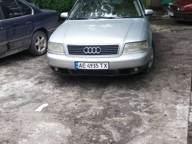 Сірий Ауді A8, об'ємом двигуна 3.3 л та пробігом 340 тис. км за 3600 $, фото 1 на Automoto.ua