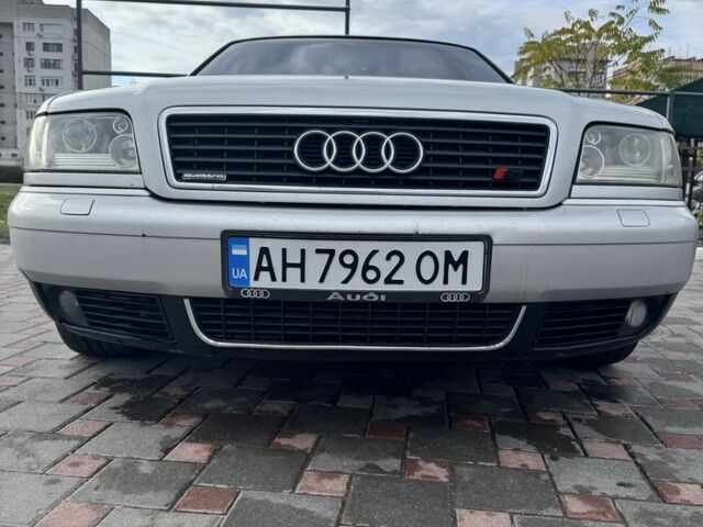 Серый Ауди А8, объемом двигателя 4.2 л и пробегом 300 тыс. км за 7105 $, фото 1 на Automoto.ua