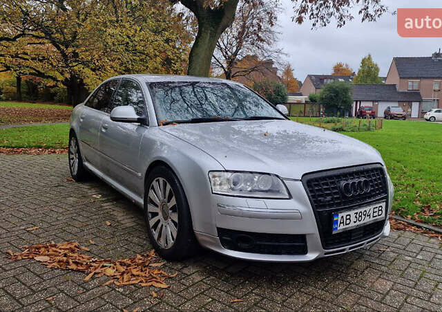 Серый Ауди А8, объемом двигателя 4.2 л и пробегом 183 тыс. км за 5000 $, фото 1 на Automoto.ua