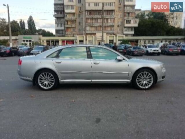 Сірий Ауді A8, об'ємом двигуна 3 л та пробігом 205 тис. км за 7500 $, фото 1 на Automoto.ua