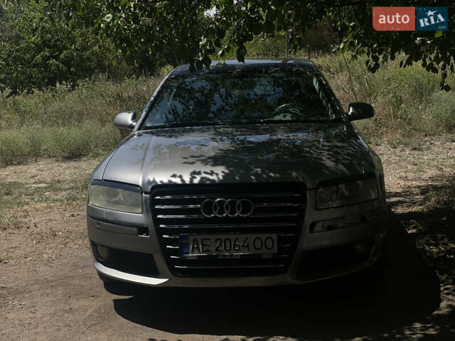 Серый Ауди А8, объемом двигателя 4.2 л и пробегом 280 тыс. км за 7700 $, фото 1 на Automoto.ua
