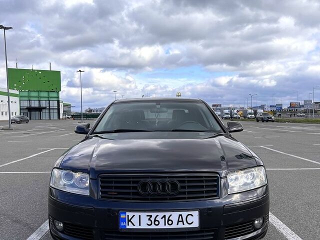 Серый Ауди А8, объемом двигателя 3 л и пробегом 325 тыс. км за 9999 $, фото 1 на Automoto.ua