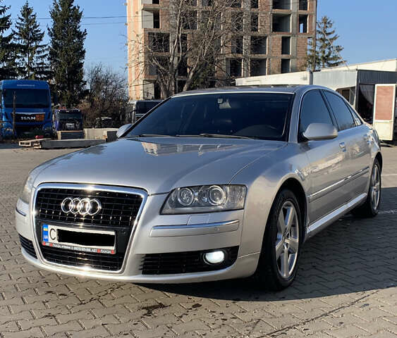 Сірий Ауді A8, об'ємом двигуна 3 л та пробігом 272 тис. км за 10800 $, фото 1 на Automoto.ua