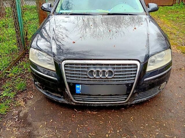 Сірий Ауді A8, об'ємом двигуна 3 л та пробігом 250 тис. км за 3500 $, фото 1 на Automoto.ua