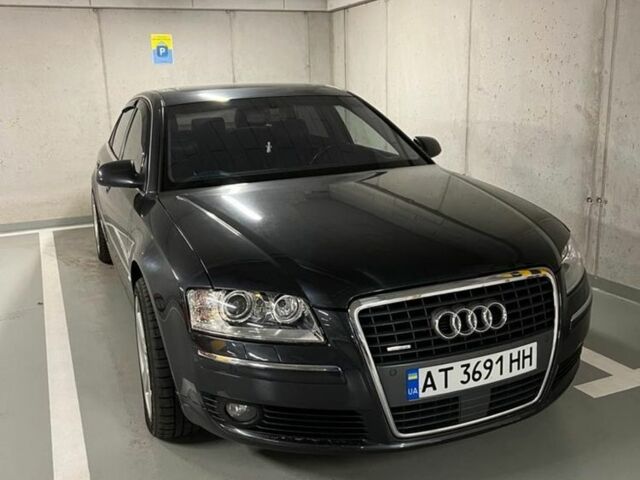 Серый Ауди А8, объемом двигателя 3 л и пробегом 250 тыс. км за 10500 $, фото 1 на Automoto.ua