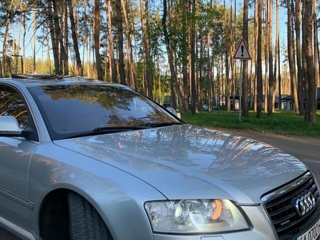Серый Ауди А8, объемом двигателя 4.16 л и пробегом 375 тыс. км за 7500 $, фото 1 на Automoto.ua