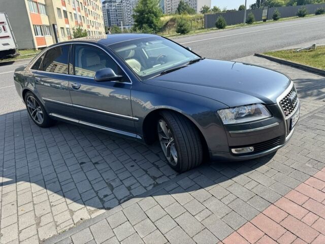 Серый Ауди А8, объемом двигателя 3 л и пробегом 330 тыс. км за 13444 $, фото 1 на Automoto.ua