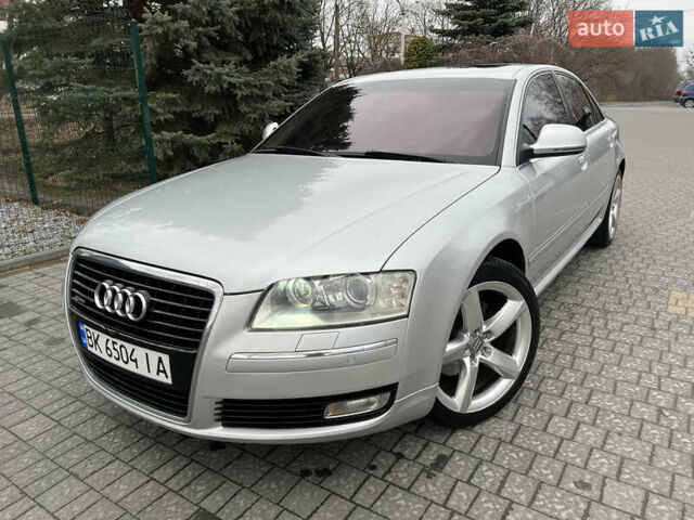 Серый Ауди А8, объемом двигателя 3 л и пробегом 360 тыс. км за 11300 $, фото 1 на Automoto.ua