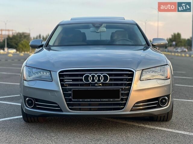 Сірий Ауді A8, об'ємом двигуна 3 л та пробігом 210 тис. км за 14500 $, фото 1 на Automoto.ua