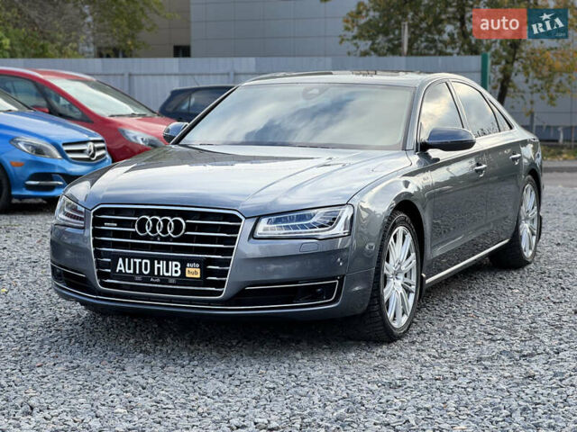 Ауді A8 2014 у Бердичеве на Automoto.ua Сірий Ауді A8, об'ємом двигуна 4.2 л та пробігом 239 тис. км за 34500 $, фото 1 на Automoto.ua