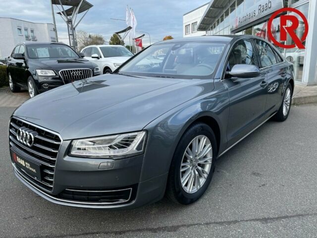 Серый Ауди А8, объемом двигателя 3 л и пробегом 85 тыс. км за 55000 $, фото 1 на Automoto.ua