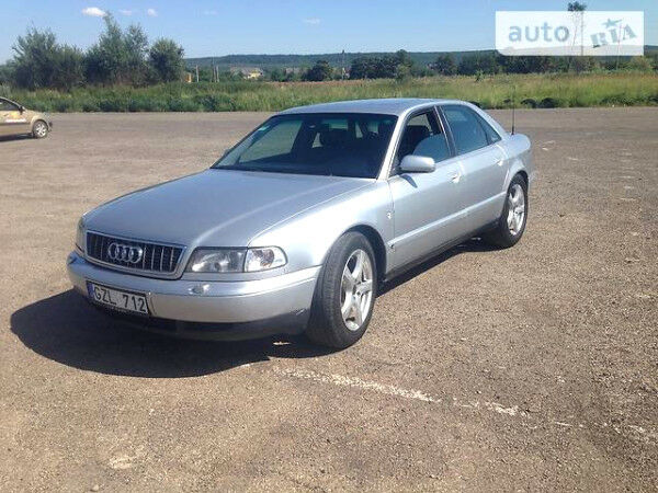 Сірий Ауді A8, об'ємом двигуна 2.5 л та пробігом 300 тис. км за 2350 $, фото 1 на Automoto.ua