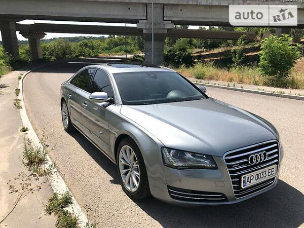 Сірий Ауді A8, об'ємом двигуна 3 л та пробігом 140 тис. км за 41000 $, фото 1 на Automoto.ua