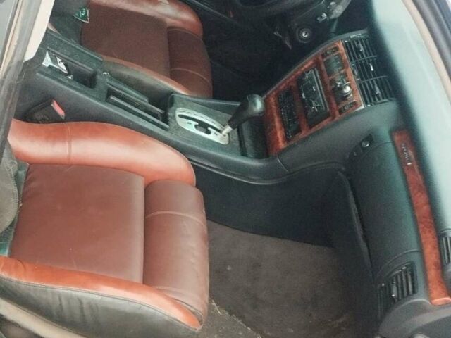 Синий Ауди А8, объемом двигателя 0 л и пробегом 280 тыс. км за 912 $, фото 1 на Automoto.ua