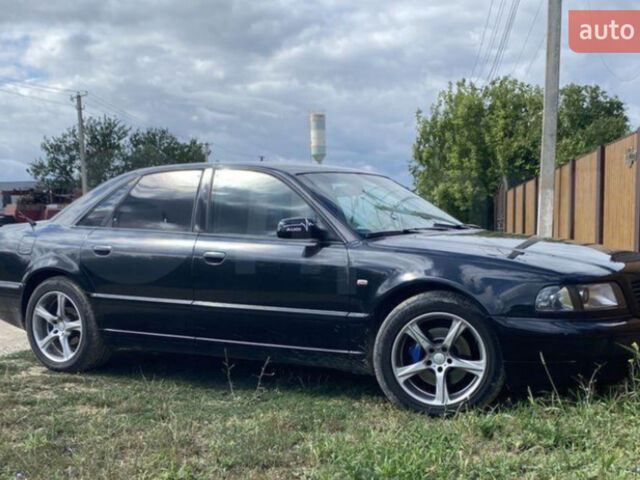 Синий Ауди А8, объемом двигателя 4.2 л и пробегом 280 тыс. км за 4500 $, фото 1 на Automoto.ua