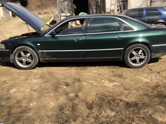 Зеленый Ауди А8, объемом двигателя 4.2 л и пробегом 360 тыс. км за 3700 $, фото 1 на Automoto.ua