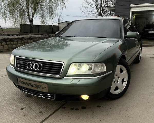 Зелений Ауді A8, об'ємом двигуна 3.3 л та пробігом 320 тис. км за 6500 $, фото 1 на Automoto.ua