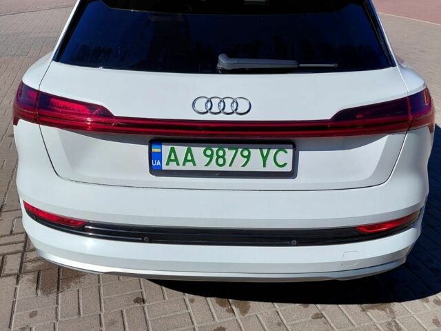 Білий Ауді Інша, об'ємом двигуна 0 л та пробігом 116 тис. км за 27900 $, фото 1 на Automoto.ua