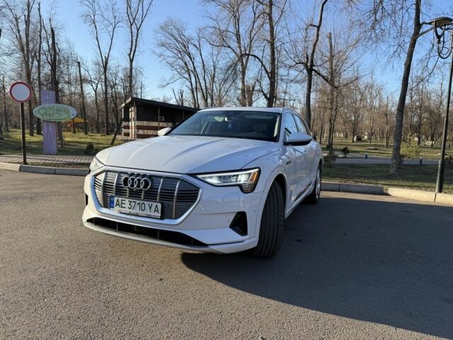 Белый Ауди Другая, объемом двигателя 0 л и пробегом 120 тыс. км за 29000 $, фото 1 на Automoto.ua