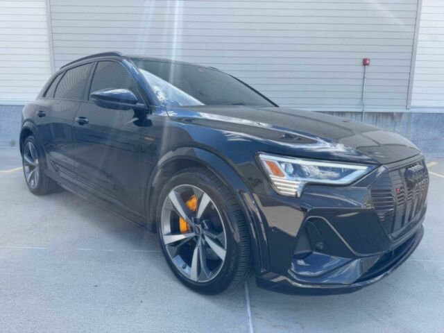 Чорний Ауді Інша, об'ємом двигуна 0 л та пробігом 13 тис. км за 14800 $, фото 1 на Automoto.ua