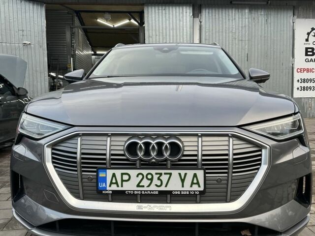 Серый Ауди Другая, объемом двигателя 0 л и пробегом 148 тыс. км за 29000 $, фото 1 на Automoto.ua