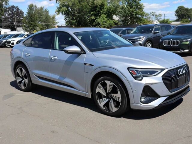 Сірий Ауді Інша, об'ємом двигуна 0 л та пробігом 12 тис. км за 20000 $, фото 1 на Automoto.ua