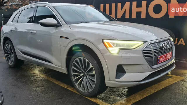 Білий Ауді E-Tron, об'ємом двигуна 0 л та пробігом 127 тис. км за 27750 $, фото 1 на Automoto.ua