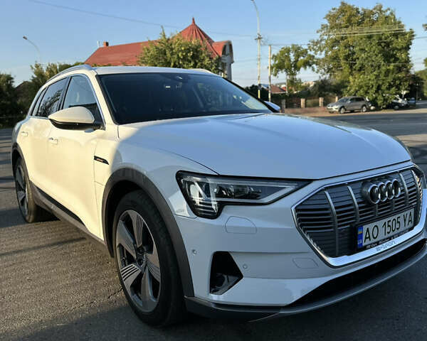 Ауди E-Tron 2019 в Ужгороде на Automoto.ua Белый Ауди E-Tron, объемом двигателя 0 л и пробегом 130 тыс. км за 25000 $, фото 1 на Automoto.ua
