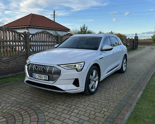 Ауди E-Tron 2019 в Львове на Automoto.ua Белый Ауди E-Tron, объемом двигателя 0 л и пробегом 72 тыс. км за 33000 $, фото 1 на Automoto.ua