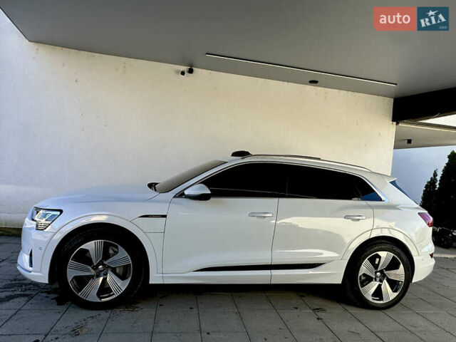 Белый Ауди E-Tron, объемом двигателя 0 л и пробегом 84 тыс. км за 29500 $, фото 1 на Automoto.ua