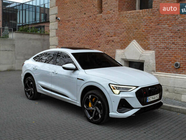 Білий Ауді E-Tron, об'ємом двигуна 0 л та пробігом 70 тис. км за 37000 $, фото 1 на Automoto.ua