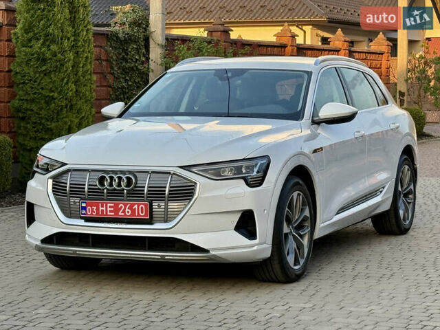 Белый Ауди E-Tron, объемом двигателя 0 л и пробегом 198 тыс. км за 27700 $, фото 1 на Automoto.ua