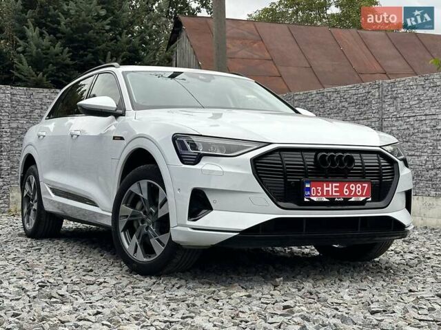 Белый Ауди E-Tron, объемом двигателя 0 л и пробегом 145 тыс. км за 22800 $, фото 1 на Automoto.ua