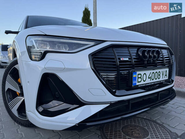 Белый Ауди E-Tron, объемом двигателя 0 л и пробегом 77 тыс. км за 37900 $, фото 1 на Automoto.ua